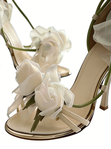 生成鞋子多角度图片 (13).png