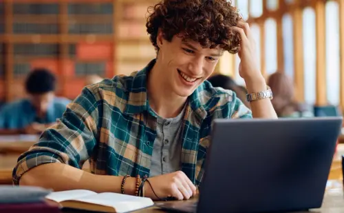 focus man library 960x593 cb7fd11c 9202 4078 935a 488eb9534217.webp