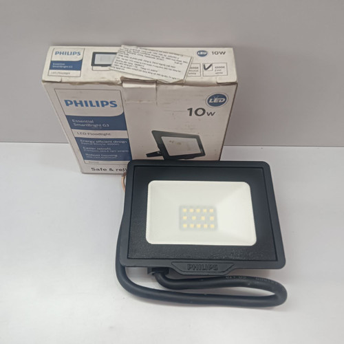 Den Pha Led Vuong BVP150 LED8 CW 220 240V IP65 850lm (10).jpg