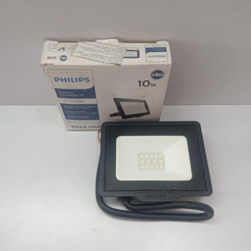 Den Pha Led Vuong BVP150 LED8 CW 220 240V IP65 850lm (11).jpg