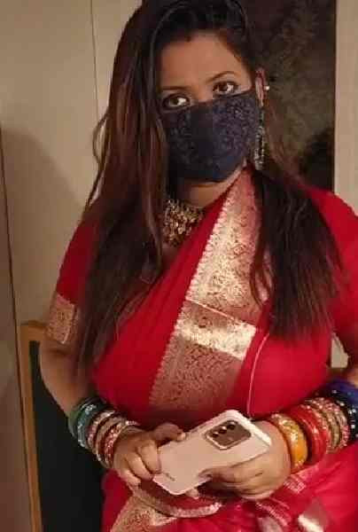 Stepmom Lisa Myra Caught Her Stepson Uncut Hindi Hot Short Film | WEB-DL X264 1080p | Download