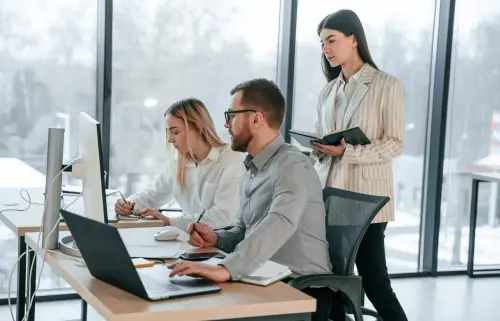 «Выявление и реализация скрытых точек роста в бизнесе: пошаговый алгоритм».webp