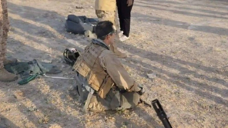 صور للطيارين الأميركيين اللذين نجوا من تحطّم طائرتهما المقاتلة عند الحدود الكويتية صباح اليوم....