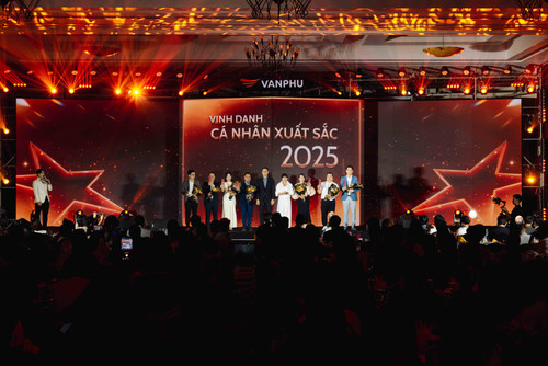 Sự kiện Year End Party Văn Phú | JMB Việt Nam