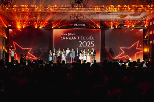 Sự kiện Year End Party Văn Phú | JMB Việt Nam
