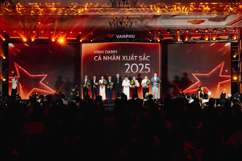 Sự kiện Year End Party Văn Phú | JMB Việt Nam