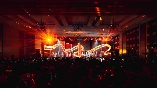 Sự kiện Year End Party Văn Phú | JMB Việt Nam