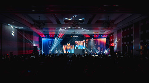 Sự kiện Year End Party Văn Phú | JMB Việt Nam