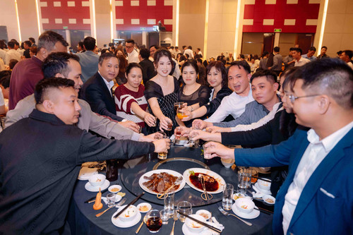 Sự kiện Year End Party Văn Phú | JMB Việt Nam
