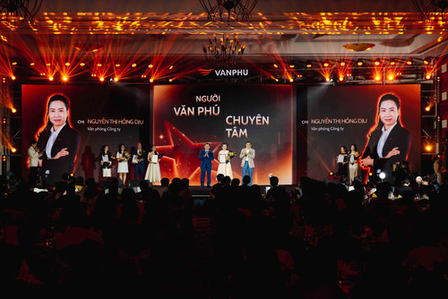 Sự kiện Year End Party Văn Phú | JMB Việt Nam