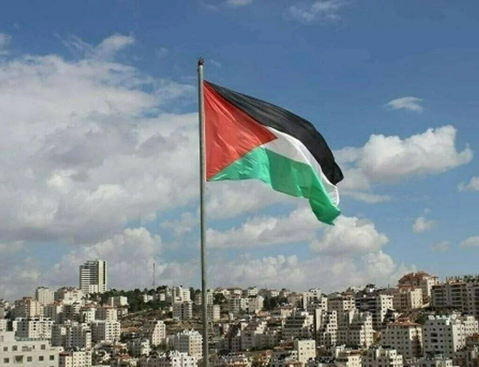 دولة فلسطين تدين بأشد العبارات الهجمات الإيرانية على الدول العربية وتؤكد رفضها الكامل للمساس بسيادتها والاعتداء عليها من قبل أي جهة كانت....