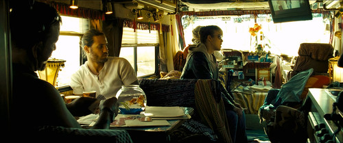 Domino.2005.2160p.Upscaled.BluRay.CZ EN.DTS HD.MA 5.1.HDR.x265 E.mkv 20260228 190158.968