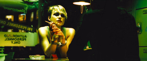 Domino.2005.2160p.Upscaled.BluRay.CZ EN.DTS HD.MA 5.1.HDR.x265 E.mkv 20260228 190103.680