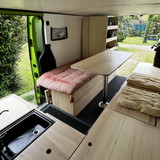 vanzonexplorer van photo yoni