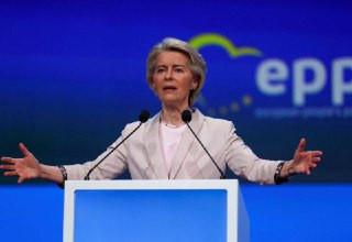 رئيسة المفوضية الأوروبية: خطر اتساع التصعيد في الشرق الأوسط حقيقي، وهناك حاجة ماسة إلى انتقال سياسي ذي مصداقية في إيران...