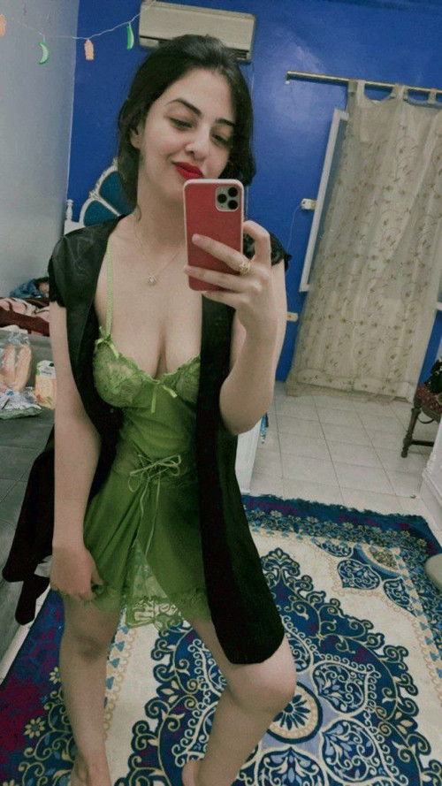 اللبوم نودز مصرية هيجانة علي نفسها بتتصور وهي بتفشخ كسها الهيجان 16 576x1024