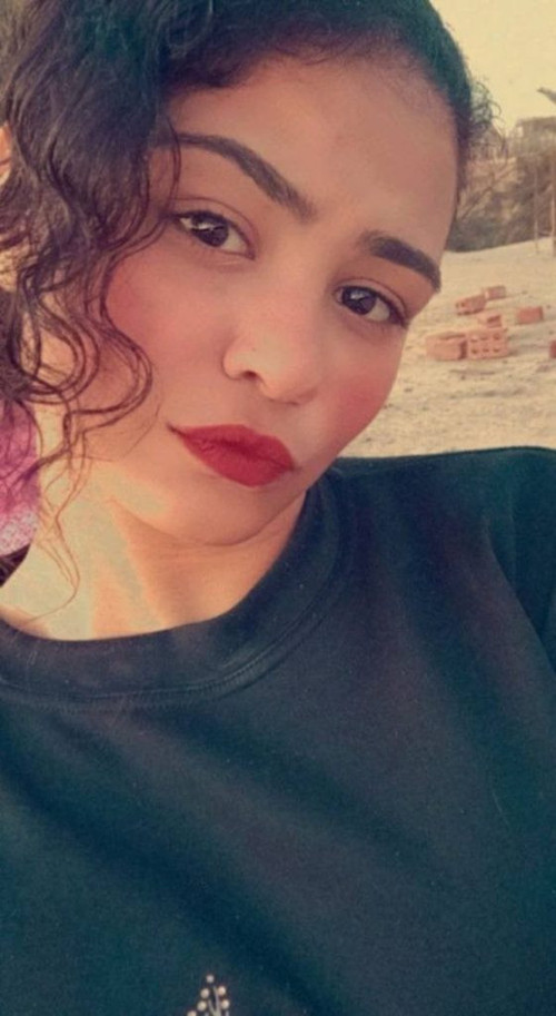 اللبوم اندر ايدج مصرية قمر جسمها اوزي تعرض جسمها في الحمام 4 561x1024