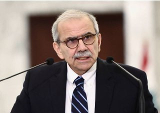 رئيس الحكومة اللبنانية:
- نعلن حظر أنشطة حزب الله العسكرية وحصر مجال عمله بالشق السياسي.
- نعلن رفضنا لأي أعمال عسكرية أو أمنية تنطلق من الأراضي اللبن...