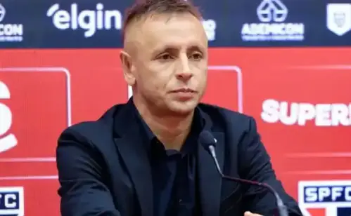 Rafinha endossa Roger Machado e afirma que São Paulo está no caminho certo