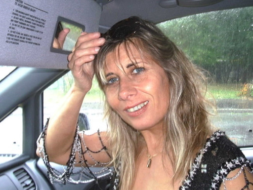 Lisa exhibition en voiture 16.jpg