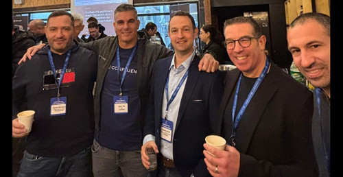 ציפי קונפלואנט.jpg