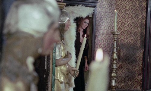 美丽诱惑.Girl.Slaves.of.Morgana.Le.Fay.1971.UHD.BluRay.2160p.x265.SDR.FLAC.mUHD FRDS 001901.jpg