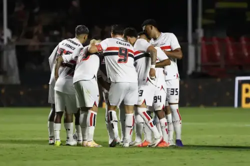 São Paulo busca manter "fator casa" contra a Chapecoense no Brasileirão