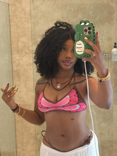 sza2026 03 20 21 19 4091adbd94 d396 432d b1f9 22f9d69b5385.jpg