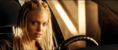 Gone.in.60.Seconds.2000.Theatrical.Upscaled.2160p.BluRay.CZ SK EN.DTS HD.MA.5.1.HDR.x265 E.mkv 20260.jpg