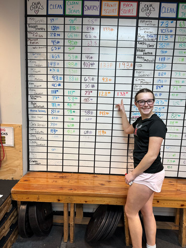 anna gauvin back squat Lm8rFB9b.jpg