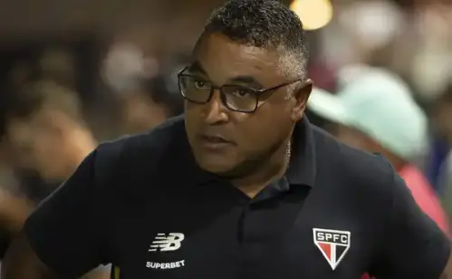 Roger Machado reflete sobre erros cruciais que custaram a derrota do São Paulo