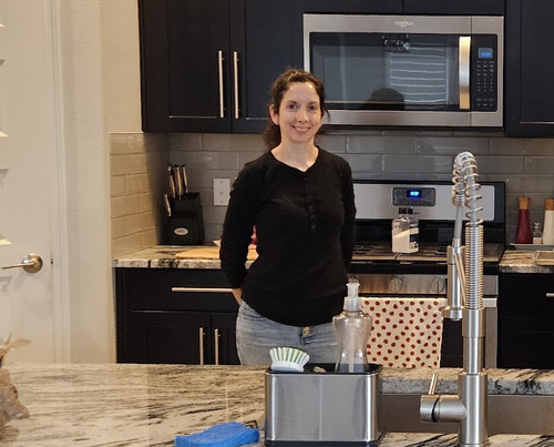 romi new kitchen.jpg