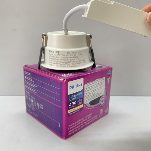 den downlight am tran chieu diem choa sau led philips sl260 rd 075 7.5w 930 36d wh r gm 3000k 490lm .jpg