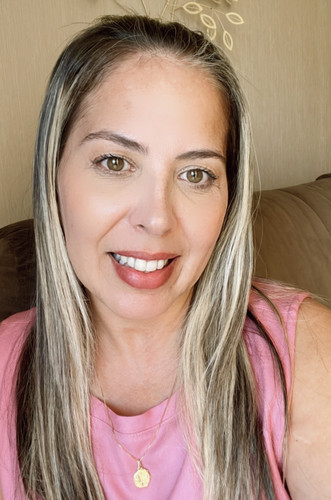 Luciane Dias Favato.jpg