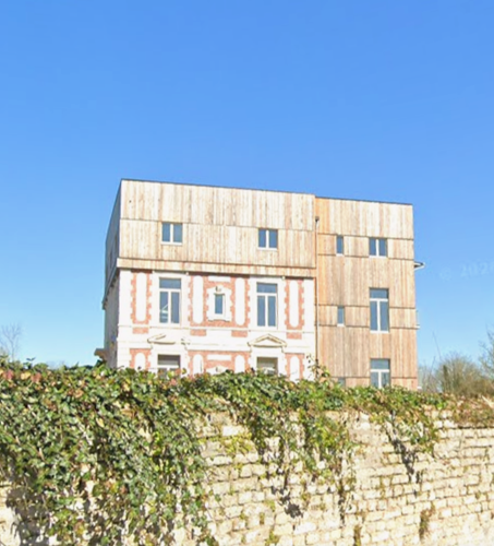 HCt97 KWsAAz1xT?format=png.png