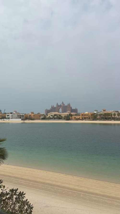 d lXbomhvJhTU65p.jpg