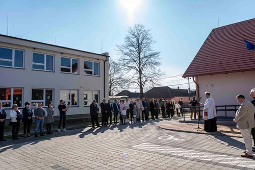 648752370 1370560448209621 8121099231822302963 n.jpg?stp=dst jpg s590x590 tt6& nc cat=107&ccb=1 7& n.jpg