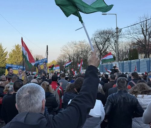 647394423 1206427424806405 8425357259085614073 n.jpg?stp=cp6 dst jpg s590x590 tt6& nc cat=105&ccb=1 .jpg