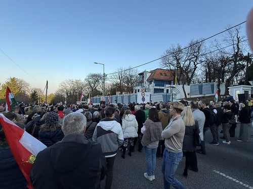 647054551 1206427434806404 5417037145580462154 n.jpg?stp=cp6 dst jpg s590x590 tt6& nc cat=106&ccb=1 .jpg