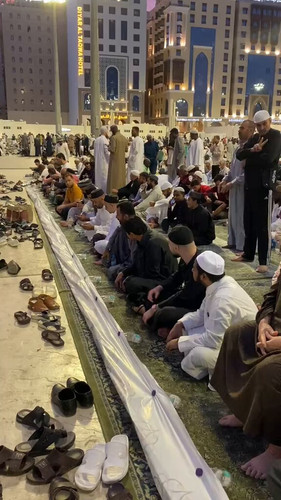 R JfDv6WmQCwdFTS.jpg