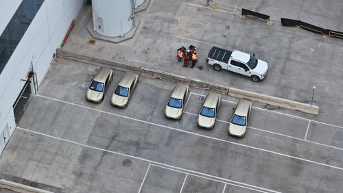 HCrOo9 aUAELEbK?format=jpg.jpg