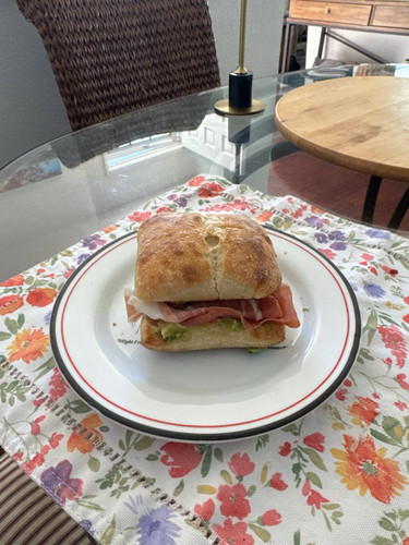 file 87 2f9a7168 810a 40c5 86b8 f54cfcde7117.jpg