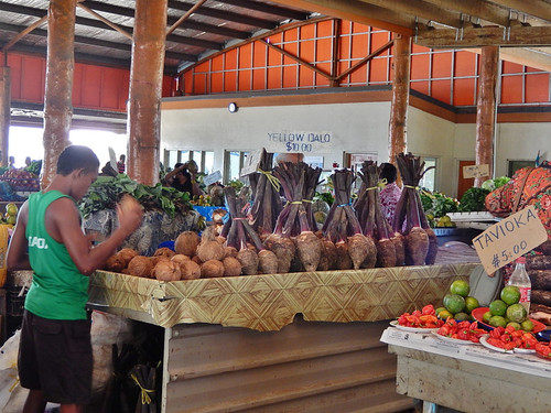 Local Market with taro and coconuts (14050766628).jpg