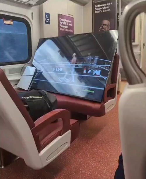 iFwe V rqqzfickk.jpg