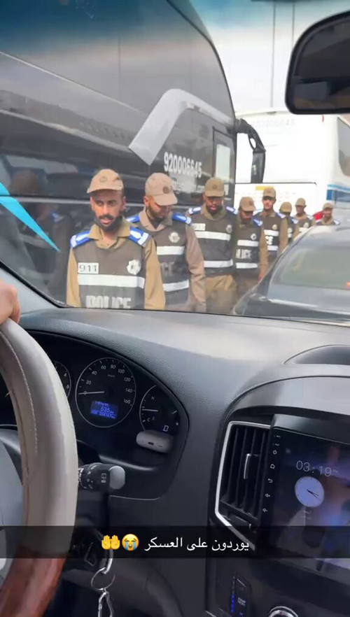 GKLypOwz OdIx54M.jpg