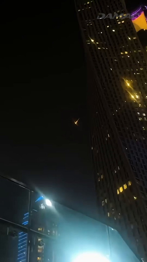 uglic8f VKVtGwsn.jpg