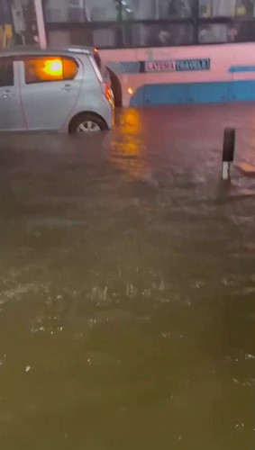 f06wh9PiISD99 Uy.jpg