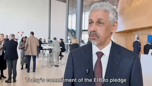 GzfJ4ia3z ws4xF5.jpg