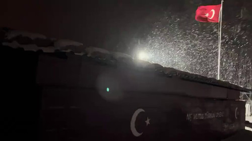 CXUk haWXCf2Ca u.jpg