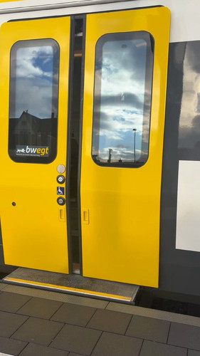 9JcXk VexwUw9QRh.jpg